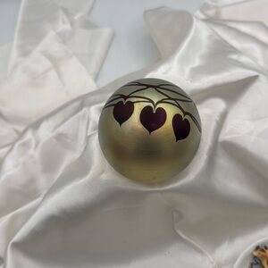 1983 signed Eickholt paperweight; 3 hearts & Ribbon decoration, 3” diameter.